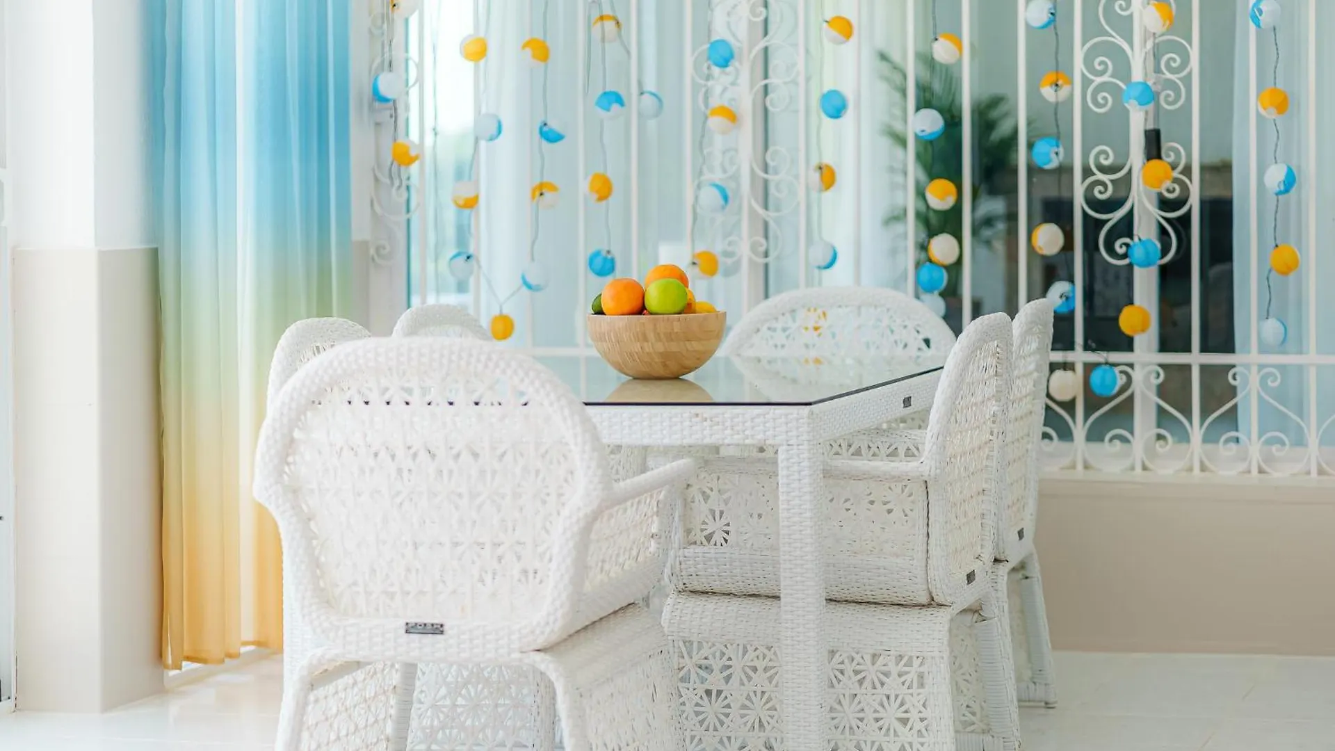 Villa Calmamar Cabopino Beachfront In Marbella Spain