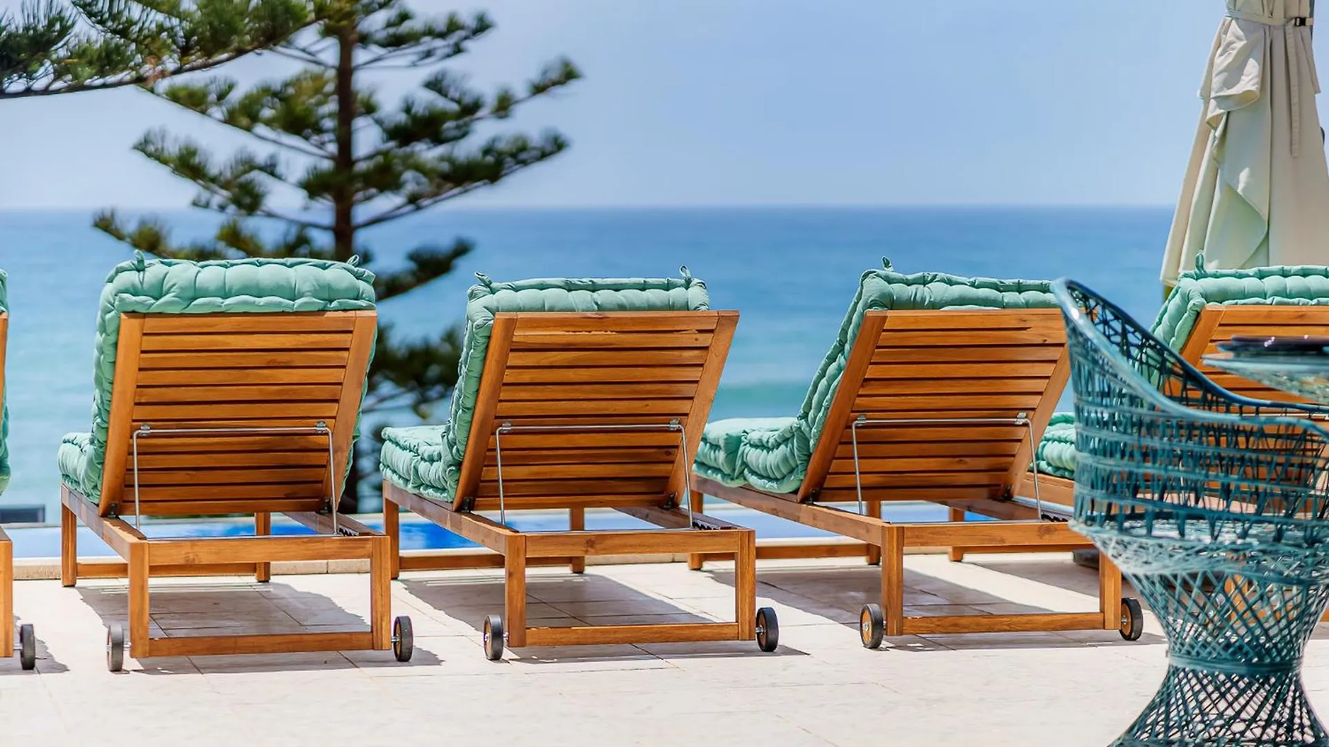 Villa Calmamar Cabopino Beachfront In Marbella